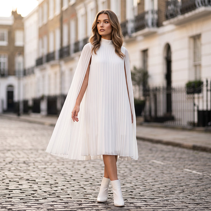 Tendance du moment⭐💃 Robe plissée élégante à la silhouette cape