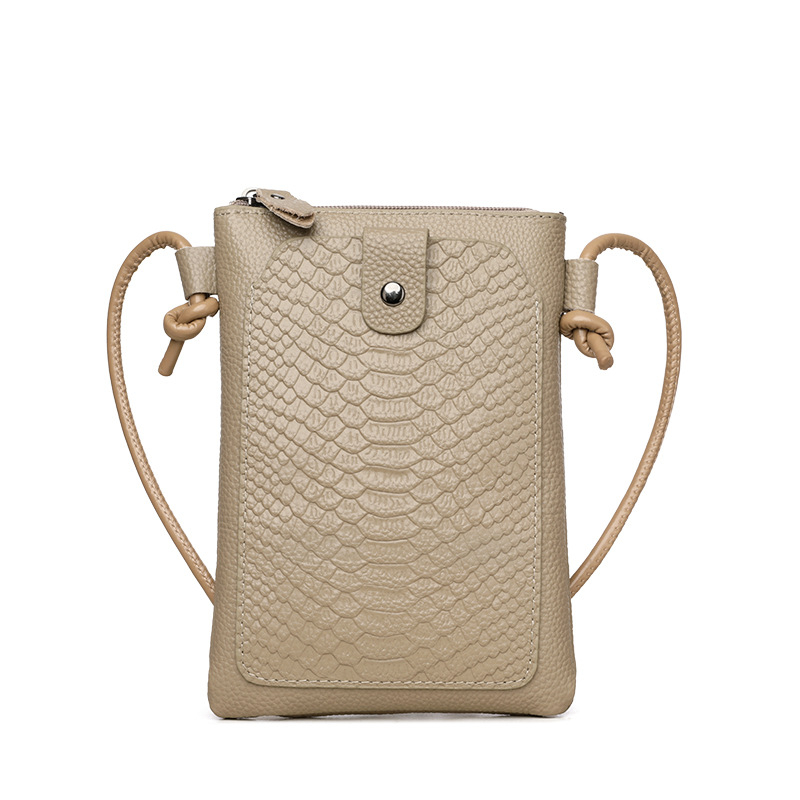Leather Crossbody Phone Bag with Elegant Crocodile Pattern for Women