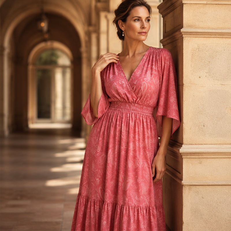 🌸 50% DE RÉDUCTION! 👗 Robe imprimée col V – Coupe fluide, motif élégant & silhouette flatteuse – Parfaite du quotidien aux occasions spéciales 💃