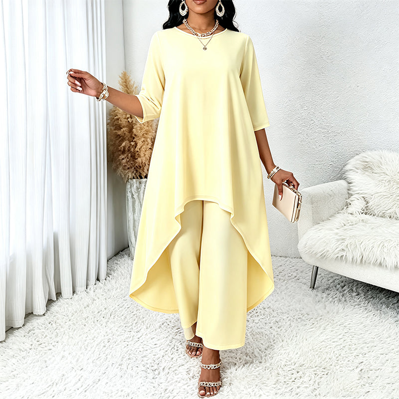 Haut asymétrique élégant : une coupe ample et confortable au style polyvalent, adapté à toutes les occasions.