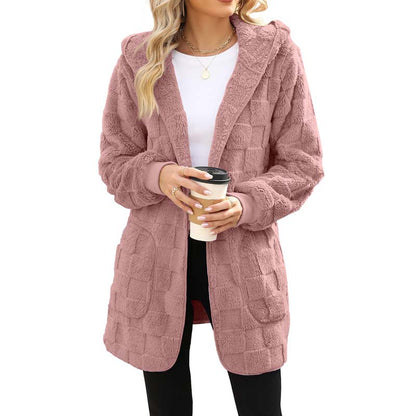 Cardigan en laine duveteuse à carreaux