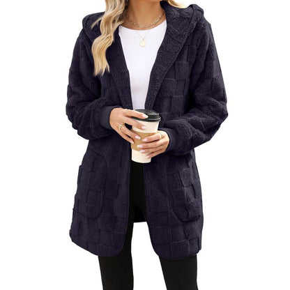 Cardigan en laine duveteuse à carreaux