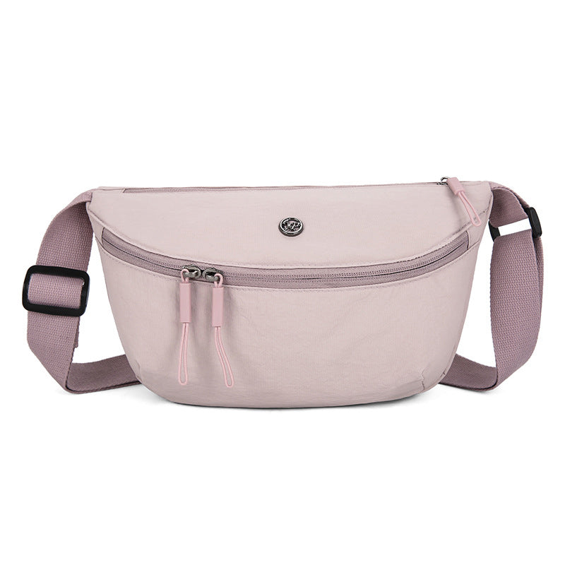 Sac bandoulière minimaliste en forme de demi-lune