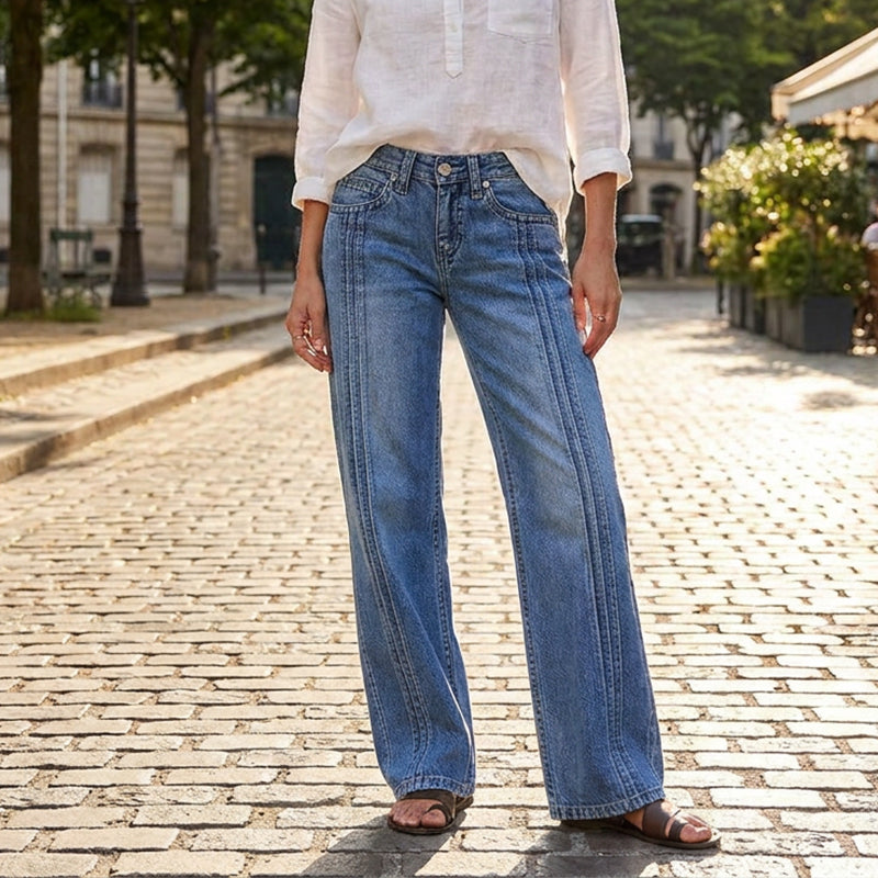 Jean femme coupe large avec coutures sur le devant