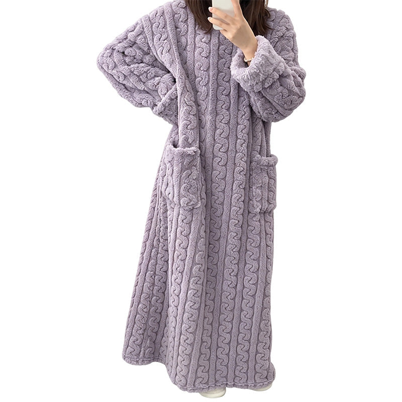 Robe de nuit longue et chaude en peluche pour femme