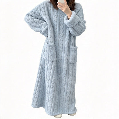 Robe de nuit longue et chaude en peluche pour femme
