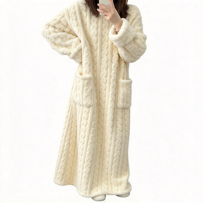 Robe de nuit longue et chaude en peluche pour femme