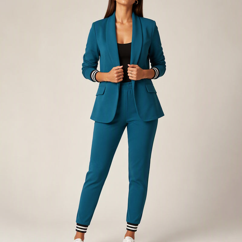 Ensemble blazer à boutonnage ouvert et pantalon pour femme