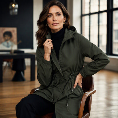 Veste coupe-vent à capuche mi-longue pour femme
