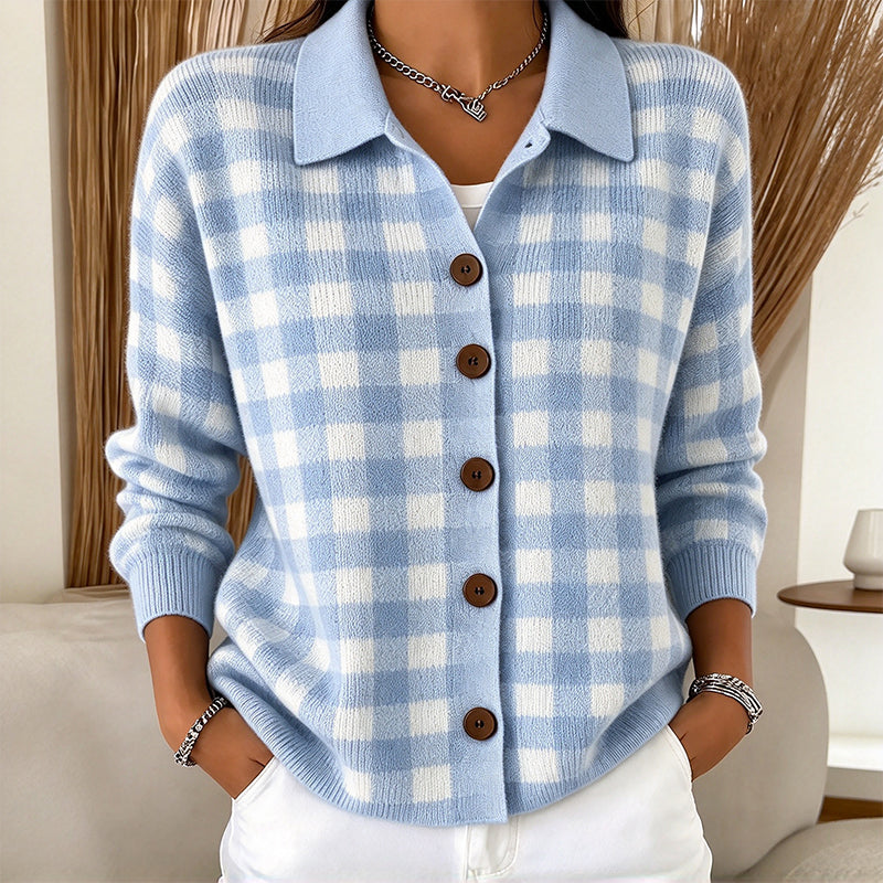 Pull en maille à carreaux et boutonnage pour femme