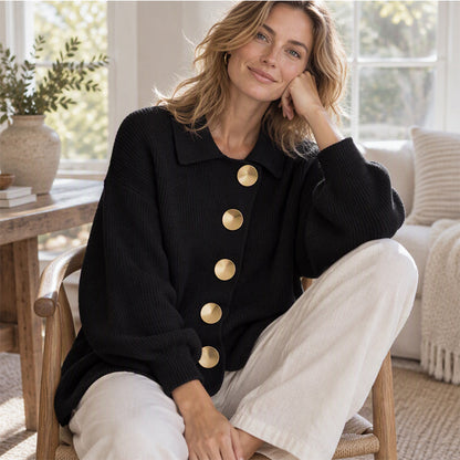 Gilet en maille élégant à col revers pour femme avec boutons dorés