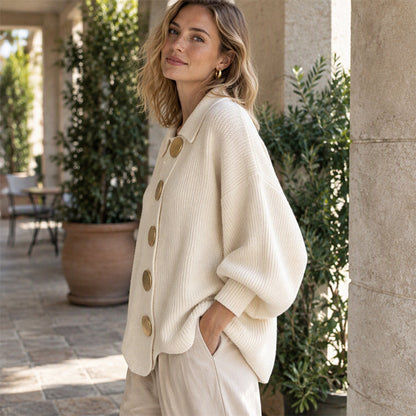 Gilet en maille élégant à col revers pour femme avec boutons dorés