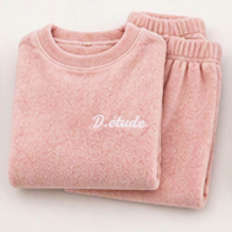 Pyjama doux et chaud en velours corail pour femme