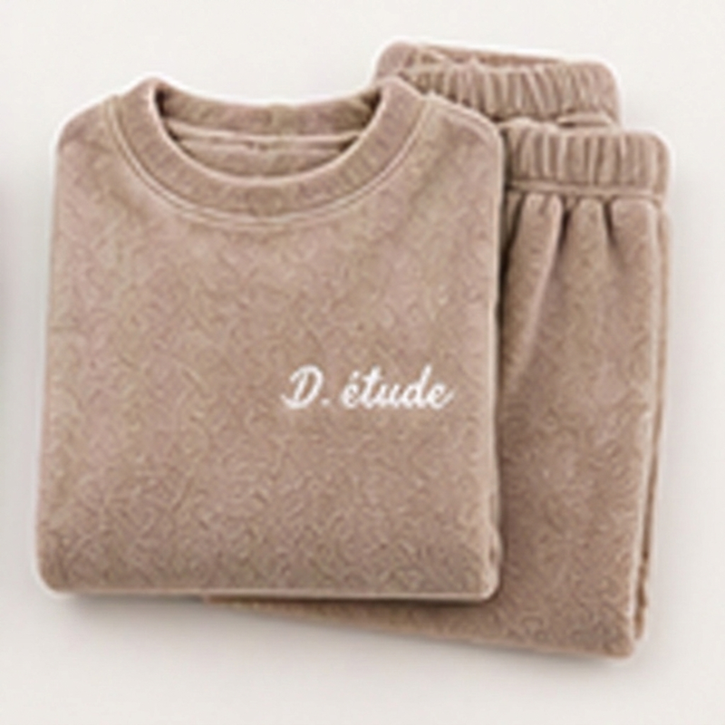Pyjama doux et chaud en velours corail pour femme