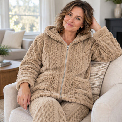 Ensemble veste à capuche en maille torsadée pelucheuse et pantalon pour femmes